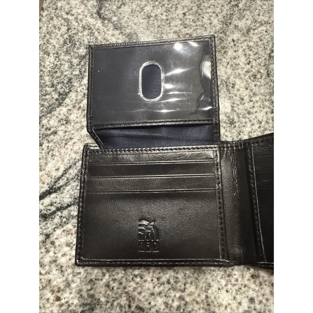 Steve Madden Men's Bi‎ - Fold Black Leather Wallet With Flip ID RFID Card Holder